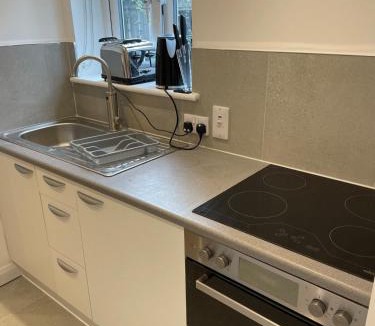 Fotheringhay Apartment | The Cedars