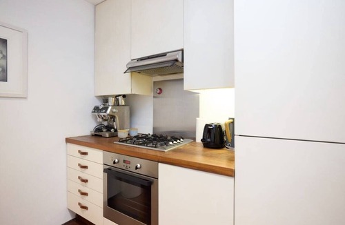 Chelsea Cottage | The Chelsea Classic - Splendid 3bdr House With Terrace