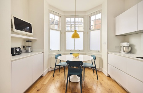 Clapham Cottage | The Clapham Crib
