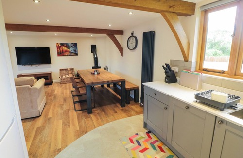 Thorpe Cottage | THE COACH HOUSE, romantic, with open fire in Chacombe