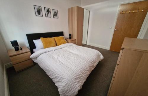 Bolton Apartment | The Cossy Nook