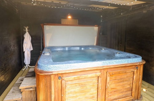 Stow Bedon Cottage | The Duck House, Watton