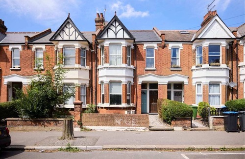 Harlesden Cottage | The Furness Hideout - Charming 2bdr House With Garden
