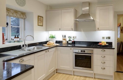 Hertford House | The Garden Collection at Woodhall Park | Sleeps 12 | Wood Fired Hot Tub