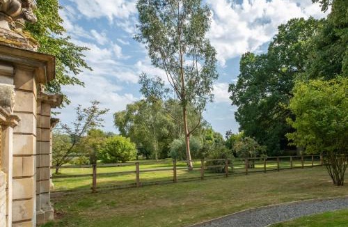 Apethorpe House | The Gate House