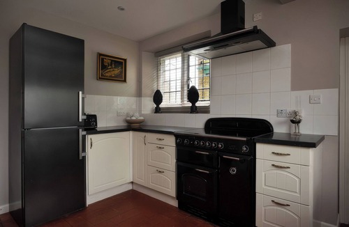 Polebrook House | THE GATEHOUSE, pet friendly, luxury holiday cottage in Oundle