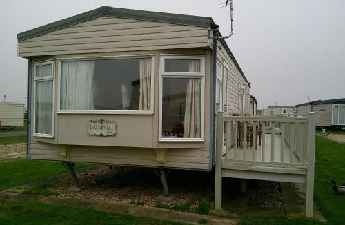 Ingoldmells Resort | The Grange Ingoldmells Balmoral II 6 berth central heated