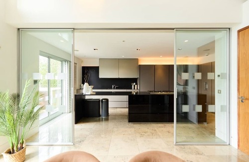Garden Suburb Cottage | The Hampstead Garden Hideaway - 5bdr Home With Pool and Garden