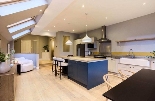 Harlesden Cottage | The Harlesden Haven - Stunning 4bdr With Garden