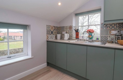 Richmond Cottage | THE HAYLOFT, pet friendly, with a garden in Brompton-On-Swale
