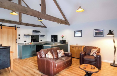 Moorsholm Cottage | THE HOMESTEAD, pet friendly, with a garden in Moorsholm
