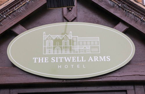 Mosborough House | THE HOUSE AT THE SITWELL ARMS, pet friendly in Renishaw