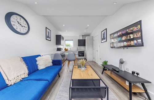 West Hendon Apartment | The Hyde is the perfect hideaway from the hustle and bustle of the city