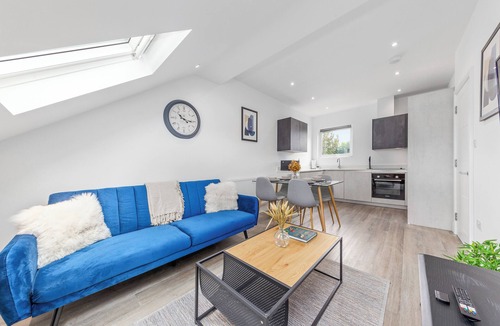 West Hendon Apartment | The Hyde is the perfect hideaway from the hustle and bustle of the city