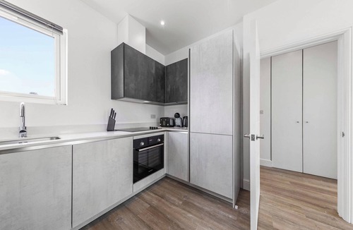 West Hendon Apartment | The Hyde is the perfect hideaway from the hustle and bustle of the city