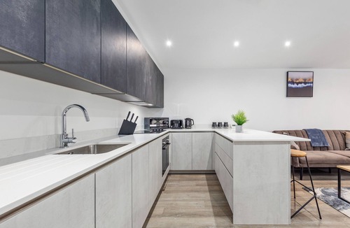 West Hendon Apartment | The Hyde is the perfect hideaway from the hustle and bustle of the city.