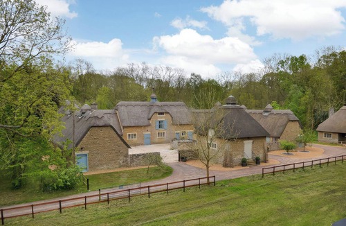 Polebrook Cottage | THE LADY ROTHSCHILD DAIRY, pet friendly in Oundle