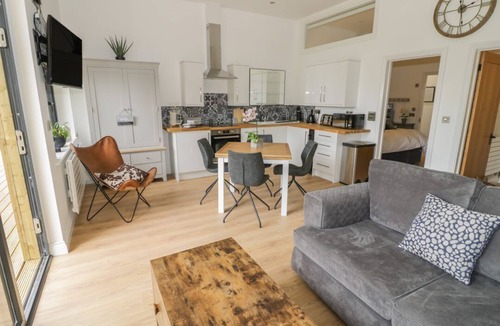 Weston under Penyard Cottage | The Leat, Droitwich Spa