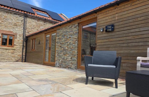 Crook House | The Oak & The Log Cabin, Sleeps 10, 2 Hot Tubs Near Durham City & Bishop Auckland