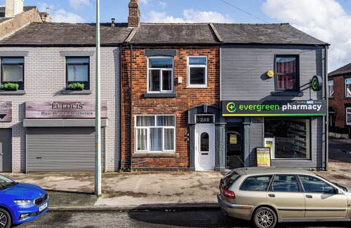 Chorley Apartment | The Old Bike Shop - Flat 1 Cozy and convenient ground floor apartment!