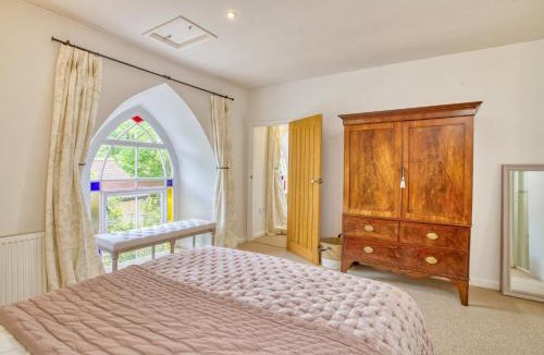 Tealby House | The Old Chapel Tealby - Pass the Keys
