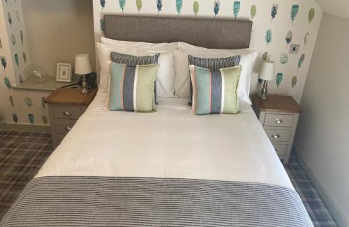 Frampton Hotel | The Old Kings Head
