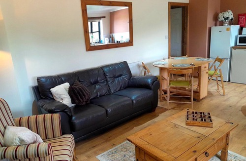 Boston Cottage | The Paw Barn