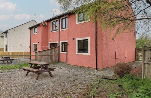 Eamont Bridge Cottage | THE PICNIC PATCH AT EAMONT PARK, family friendly in Penrith