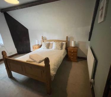 Woodford Halse Hotel | The Plough Inn Boddington