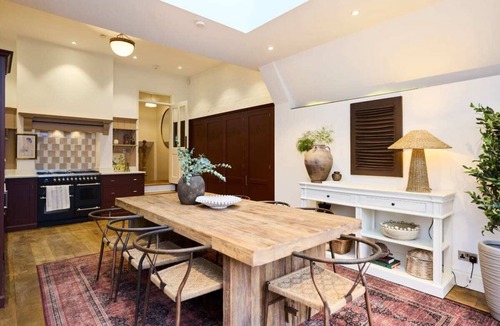 Muswell Hill Cottage | The Rosebery Retreat - Inviting 4bdr With Garden