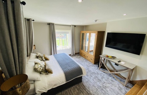 Thrussington Bed & Breakfast | The Seagrave Suite with En-suite Bathroom