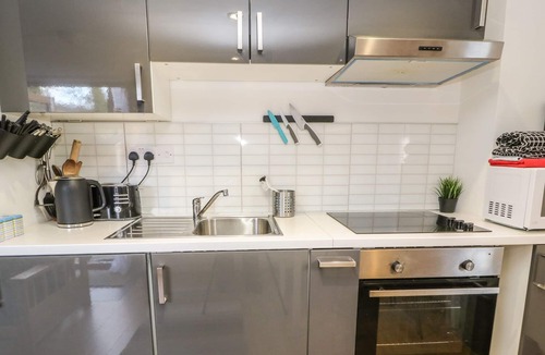 Wirksworth Cottage | THE SIDINGS, romantic, with open fire in Wirksworth