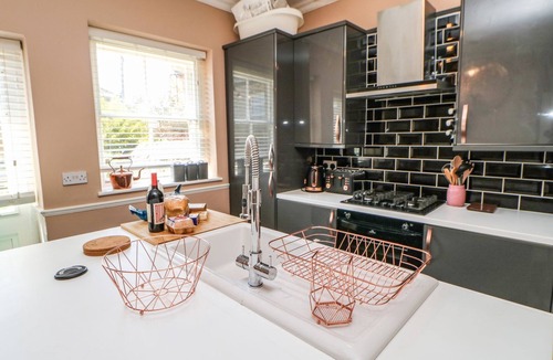 Barnard Castle Cottage | THE SMITHY, pet friendly, with a garden in Barnard Castle