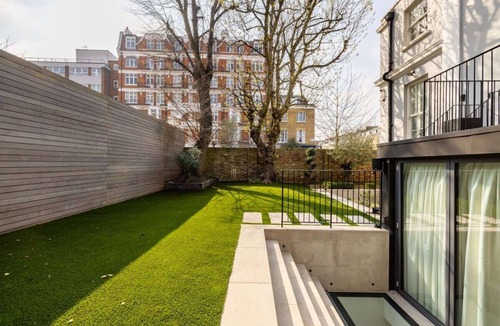 Abbey Road Cottage | The St John's Wood Hideout - 5bdr Home With Garden