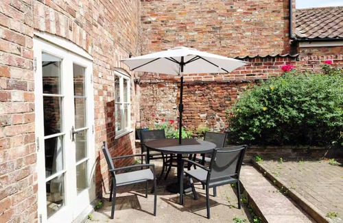 Horncastle House | The Stables in Central Horncastle - Pass the Keys
