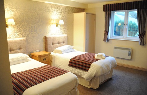 Meriden Hotel | The Strawberry Bank