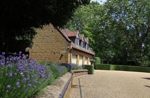 Charwelton Apartment | The Studio - a stylish, rural retreat