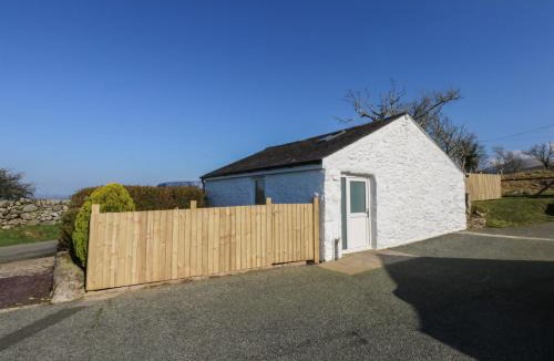 Dinas House | The Studio