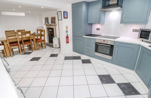 York House | THE TOWNHOUSE, pet friendly, character holiday cottage in York