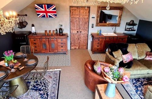 Lumbutts Cottage | The View, Luxury Retreat, Outstanding views over the countryside & Hebden Bridge