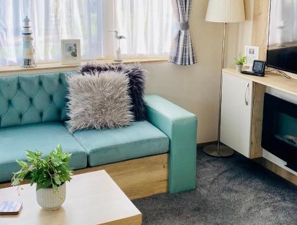 Tattershall Resort | The Wardens Escape - Tattershall Lakes Country Park