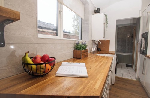 Lincoln House | The White Cottage, central close to Lincoln Castle