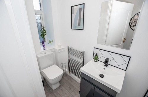 Bathgate Apartment | The White House East Wing near Edinburgh