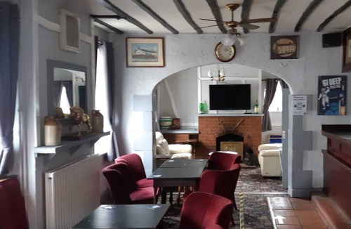 Grantham House | The White Lion