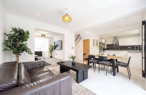 Wilmslow House | The Wilmslow House | Secure Parking Near Airport