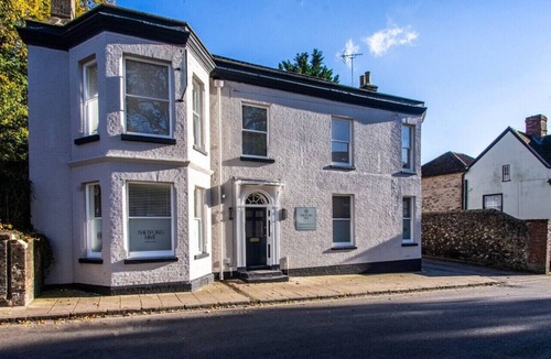 Thetford House | Thetford Hive Aparthotel Deluxe Suite 5