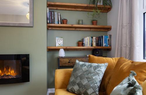 Worsthorne House | Thieveley Pike View