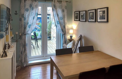 Redcar Cottage | This delightful holiday home provides cosy and welcoming accommodation.