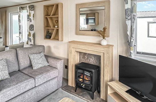 Witton-le-Wear House | This stunning holiday home with a double bedroom and en suite W.