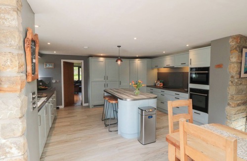 Scarborough Cottage | THOMPSON RIGG HOUSE, family friendly in Thornton-Le-Dale